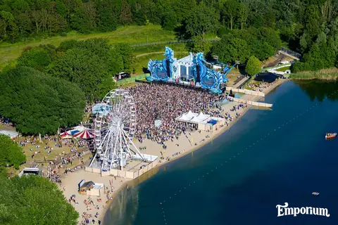 Festival stretch tent setup